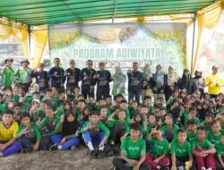 PT Timah Tbk dan Pelajar Kabupaten Bangka Tanam 3.000 Bibit Mangrove di Pantai Takari, Dukung Program Sekolah Adiwiyata