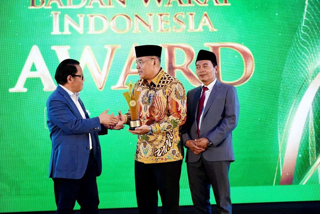 Kementerian ATR/BPN Raih Penghargaan Pendukung Percepatan Sertifikasi Tanah Wakaf oleh BWI Awards