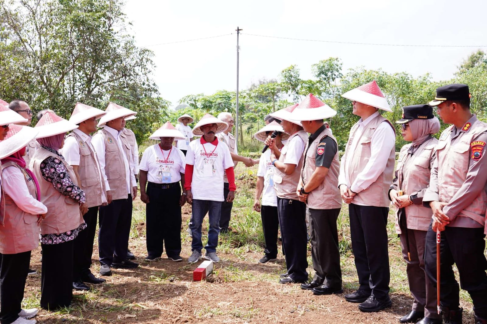 Selain Menghindari Konflik, Menteri Nusron Nilai Pemasangan Patok Bisa Tandai Batas Tanah APL dengan Non-APL