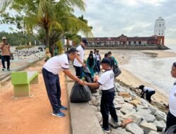 Lanal TBK Inisiator Bersih Pantai Dalam Rangka Indonesia Asri