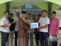 Tingkatkan Kenyamanan Jemaah, PT TIMAH Serahkan Bantuan untuk Masjid Nurul Huda di Kundur Barat